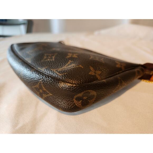 Louis Vuitton Pochette Accessoires Monogram Canvas Shoulder Bag Vintage LV - Picture 5 of 15